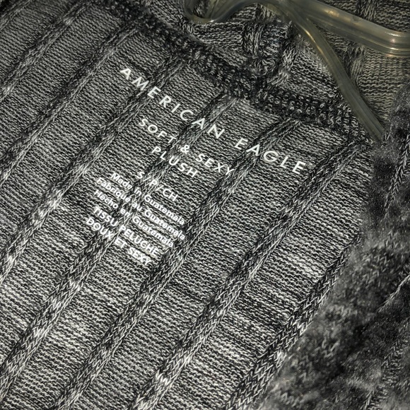 Long sleeve tee with hoodie - Picture 2 of 3